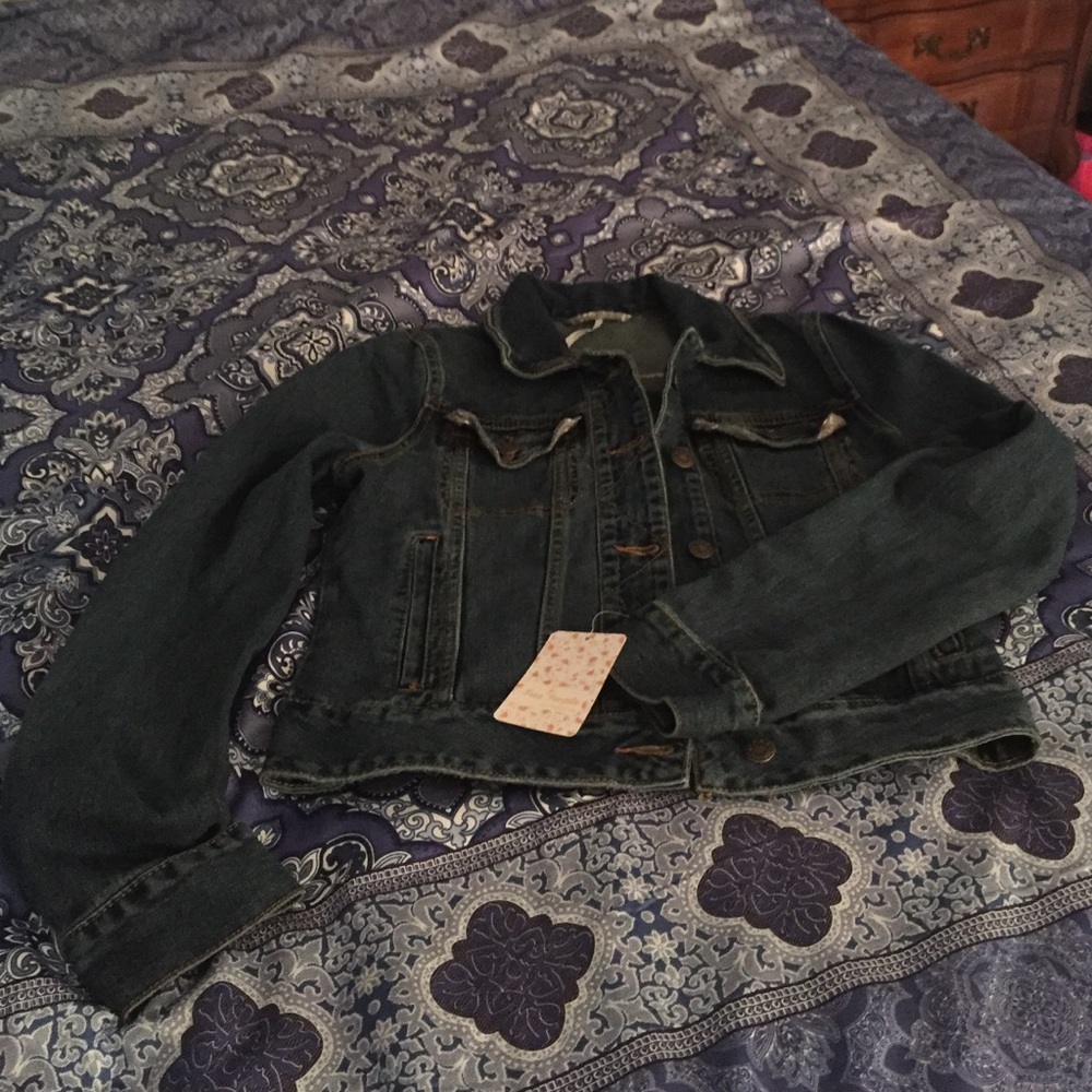Very soft fitted free people denim jacket